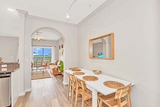 14200 Avalon Rd in Winter Garden, FL - Building Photo - Building Photo