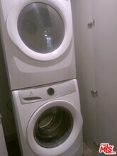 11847 Kiowa Ave-Unit -107 in Los Angeles, CA - Foto de edificio - Building Photo