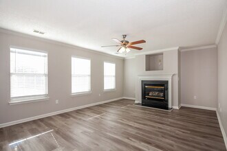 6021 Pennycross Ln in Charlotte, NC - Building Photo - Building Photo