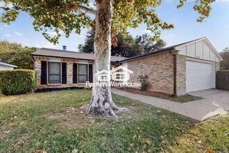 4104 Bristlecone Ln in Fort Worth, TX - Foto de edificio - Building Photo