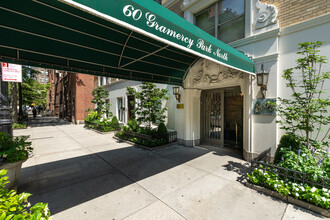 60 Gramercy Park North in New York, NY - Building Photo - Building Photo