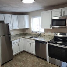 80 Charlesbank Way in Waltham, MA - Building Photo - Building Photo