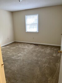 111 Royal Forest Ct photo'