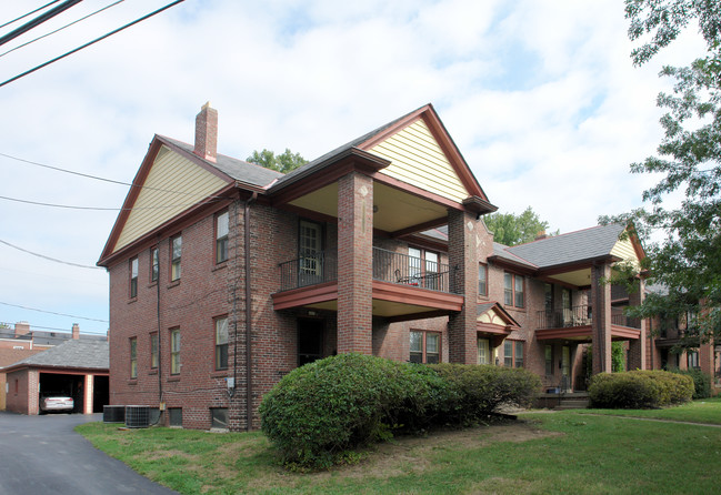 1972-1978 Guilford Rd in Columbus, OH - Building Photo - Building Photo