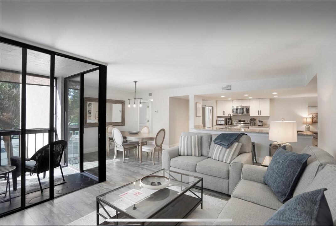 500 Egret Cir in Delray Beach, FL - Building Photo