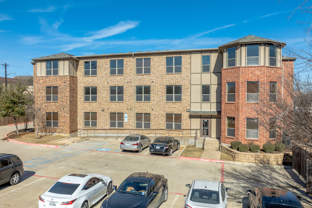 City Place Apartments in Denton, TX - Building Photo