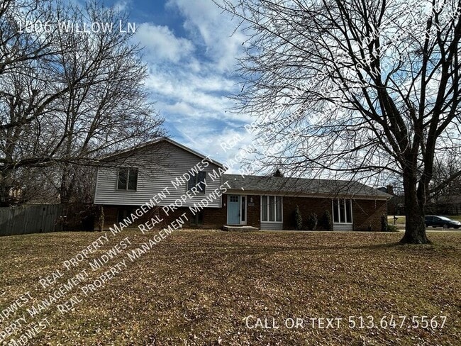1006 Willow Ln in Mason, OH - Building Photo - Building Photo