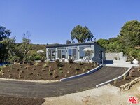 3065 S Foose Rd in Malibu, CA - Building Photo - Building Photo