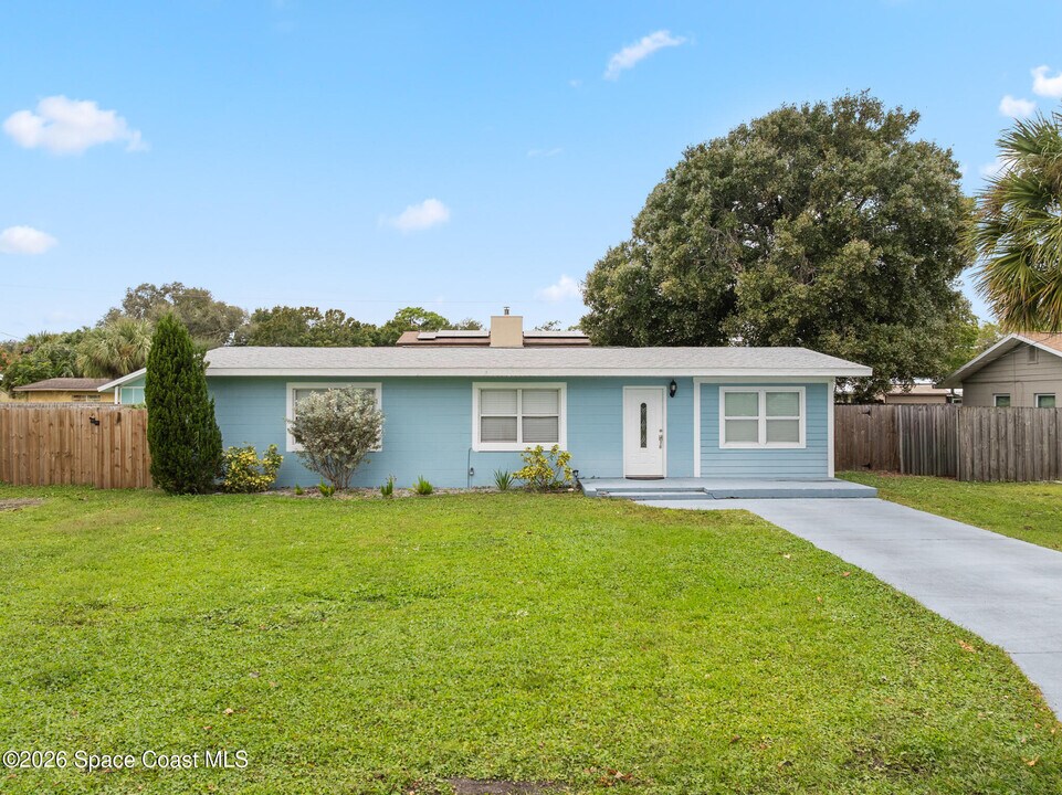 719 6th St in Merritt Island, FL - Building Photo