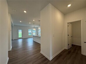 5449 Hargrove Way in Flowery Branch, GA - Building Photo - Building Photo