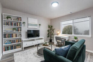 1818 Court F in Tacoma, WA - Building Photo