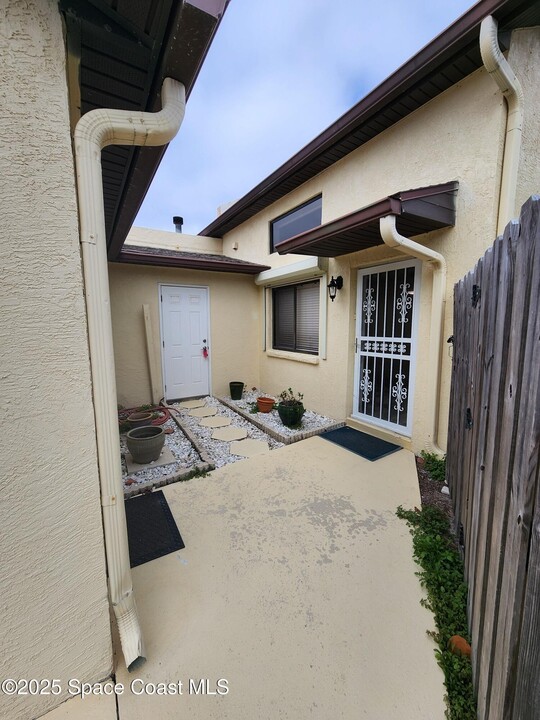 304 Wilson Ave in Cocoa Beach, FL - Building Photo