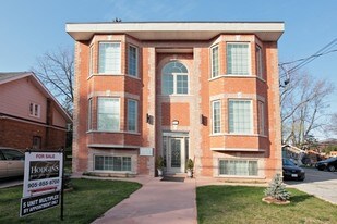 48 Mississauga Rd Apartments