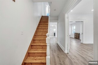 425 Hancock Pl in Fairview, NJ - Building Photo - Building Photo