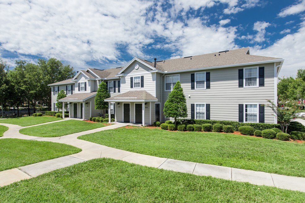 Montclair Village Apartments Leesburg, FL Apartments For Rent