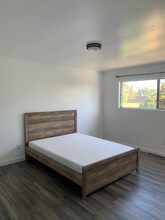 2401 Heather Ave in Long Beach, CA - Building Photo - Building Photo