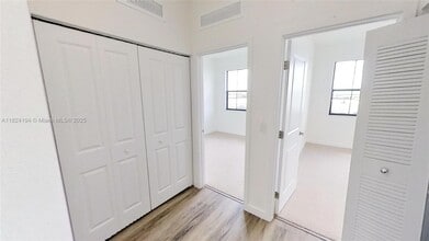 15650 SW 136th St in Miami, FL - Building Photo - Building Photo