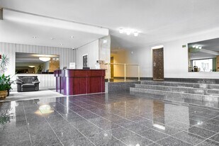 3536 De La Côte-Des-Neiges Ch in Montréal, QC - Building Photo