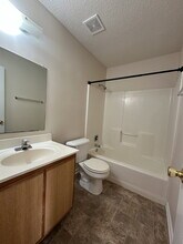 105 Live Oak Ct in Jacksonville, NC - Building Photo - Building Photo