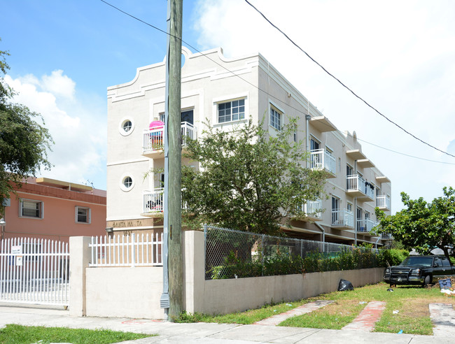 Santa Marta Apartments in Miami, FL - Foto de edificio - Building Photo