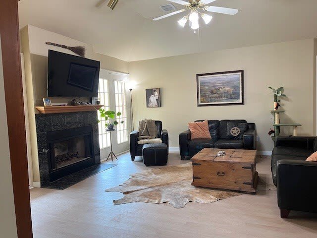 3310 Wedgwood St in Midland, TX - Foto de edificio - Building Photo