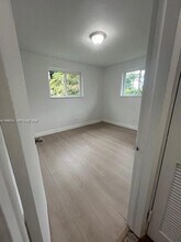 1730 NW 55th Terrace in Miami, FL - Foto de edificio - Building Photo