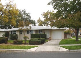 3876 N Pleasant Ave in Fresno, CA - Building Photo