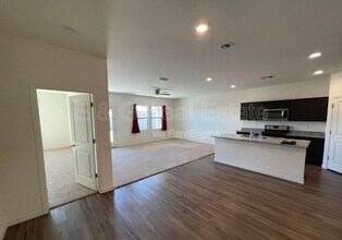 19577 W Palo Verde Dr in Litchfield Park, AZ - Building Photo - Building Photo