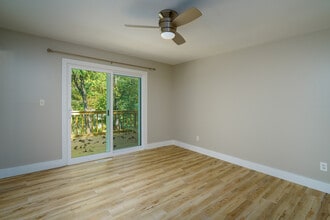 68 Palmer St in Brevard, NC - Building Photo - Building Photo