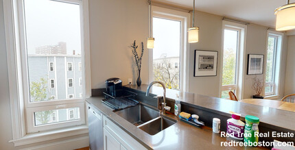 158 Hampshire St, Unit 4A in Cambridge, MA - Building Photo - Building Photo