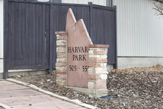 Harvard Park Apartments in Boulder, CO - Foto de edificio - Building Photo