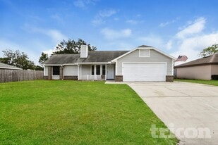 2543 Hendricks Terrace in Deltona, FL - Building Photo