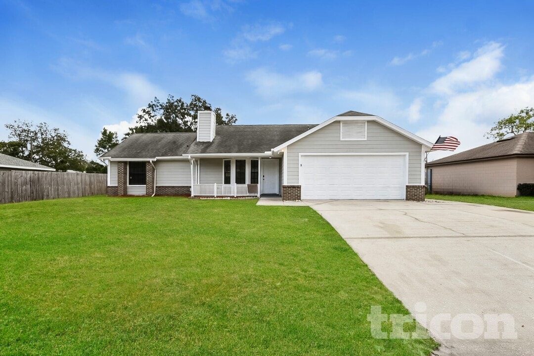 2543 Hendricks Terrace in Deltona, FL - Building Photo