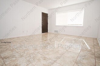 8125 Loma Terrace Rd in El Paso, TX - Building Photo - Building Photo