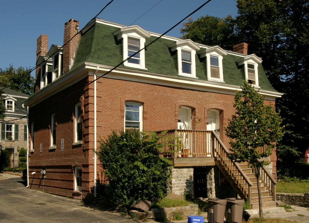 17-19 Regent St in Roxbury, MA - Foto de edificio