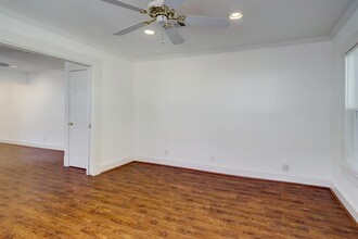 1244 Omar St in Houston, TX - Building Photo - Building Photo