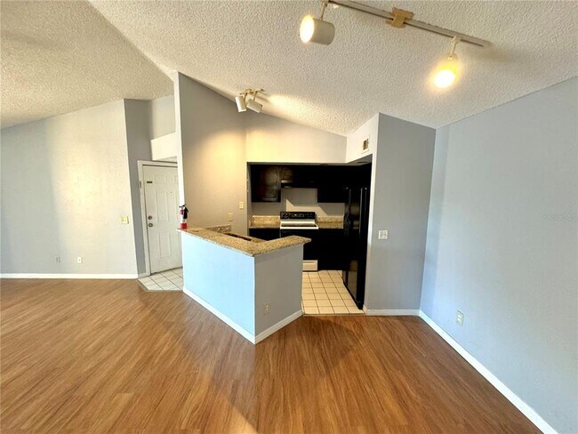 4518 Commander Dr in Orlando, FL - Building Photo - Building Photo