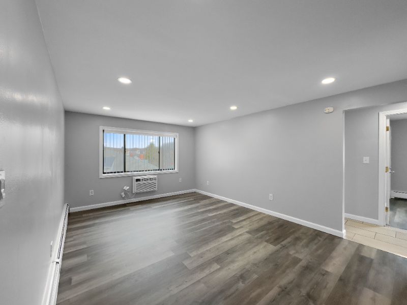 19 Grove St in Methuen, MA - Building Photo