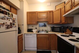 1100 Beacon St in Brookline, MA - Building Photo - Building Photo