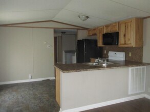 511 Kayla St in Oak Grove, KY - Building Photo - Building Photo