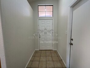 3521 E Juanita Ave in Gilbert, AZ - Building Photo - Building Photo