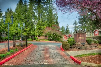15433 Country Club Dr, Unit G-305 in Mill Creek, WA - Building Photo - Building Photo