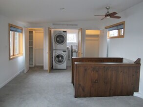 61 Pleasant St, Unit A in Meredith, NH - Building Photo - Building Photo