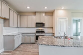 10709 Klondike Ln in Krugerville, TX - Building Photo - Building Photo