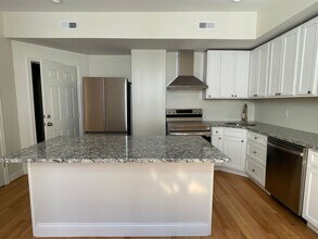 6905 Belair Rd in Baltimore, MD - Building Photo - Building Photo
