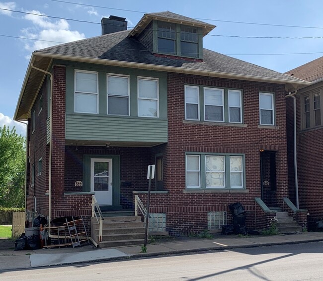 property at 644 W Pittsburgh St