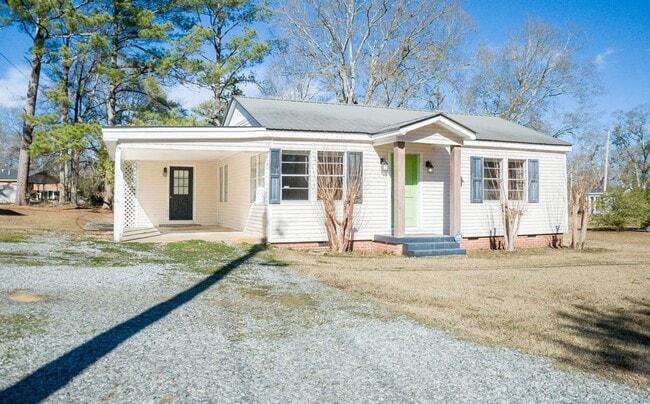104 Bingham Ave in Newton, MS - Building Photo - Building Photo