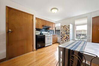 228 Willow Ave in Hoboken, NJ - Building Photo - Building Photo