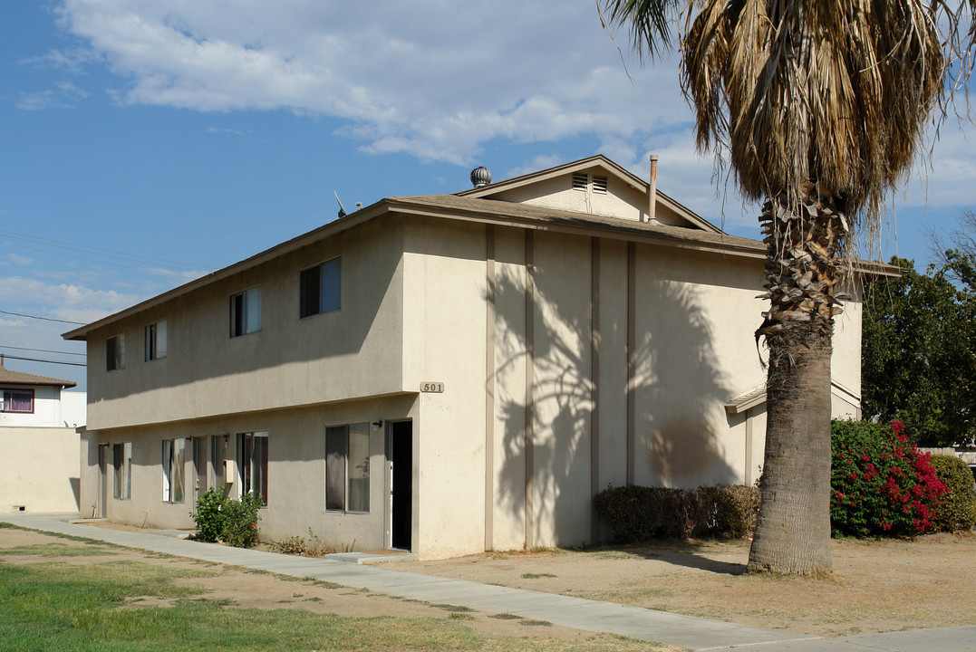 501 Penrose Dr in Corona, CA - Building Photo