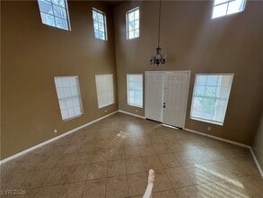 332 Glistening Cloud Dr in Henderson, NV - Building Photo - Building Photo